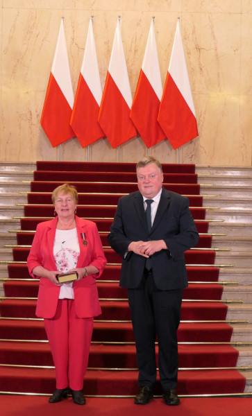 Zasłużony dla Kultury Polskiej.jpg