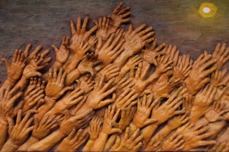 Czesław Szyc relief'W poszukiwaniu światła'-kopia.JPG